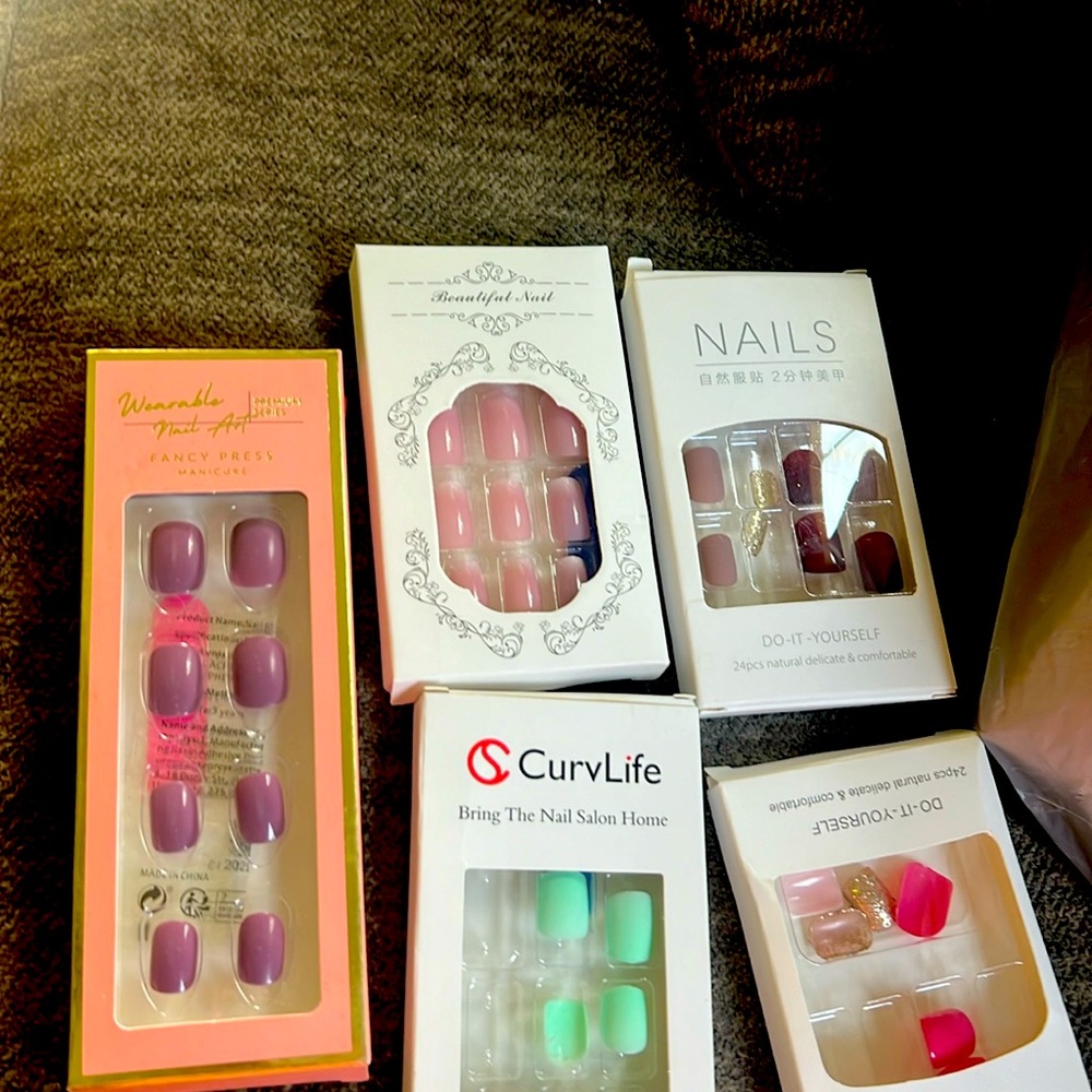 Fake nails